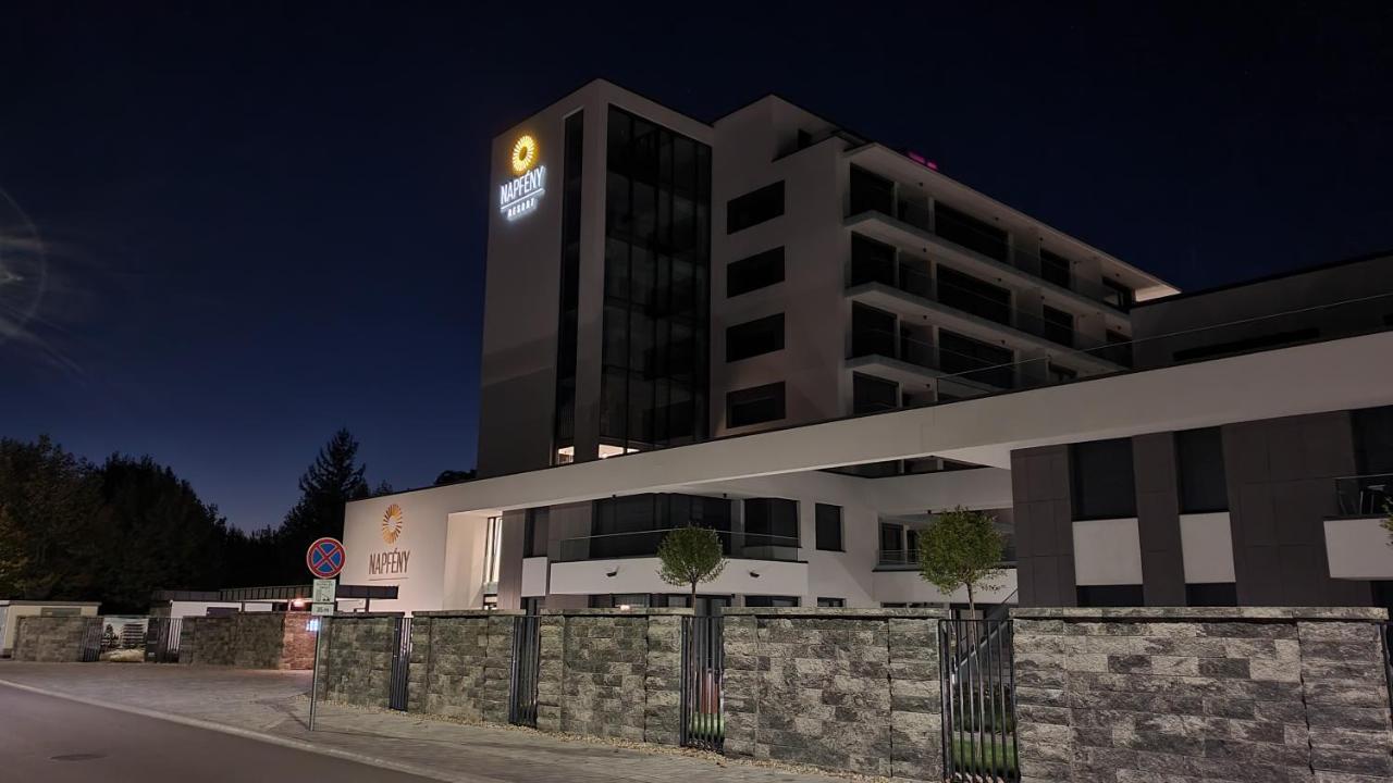 Napfeny Resort Exclusive Balatonlelle Εξωτερικό φωτογραφία