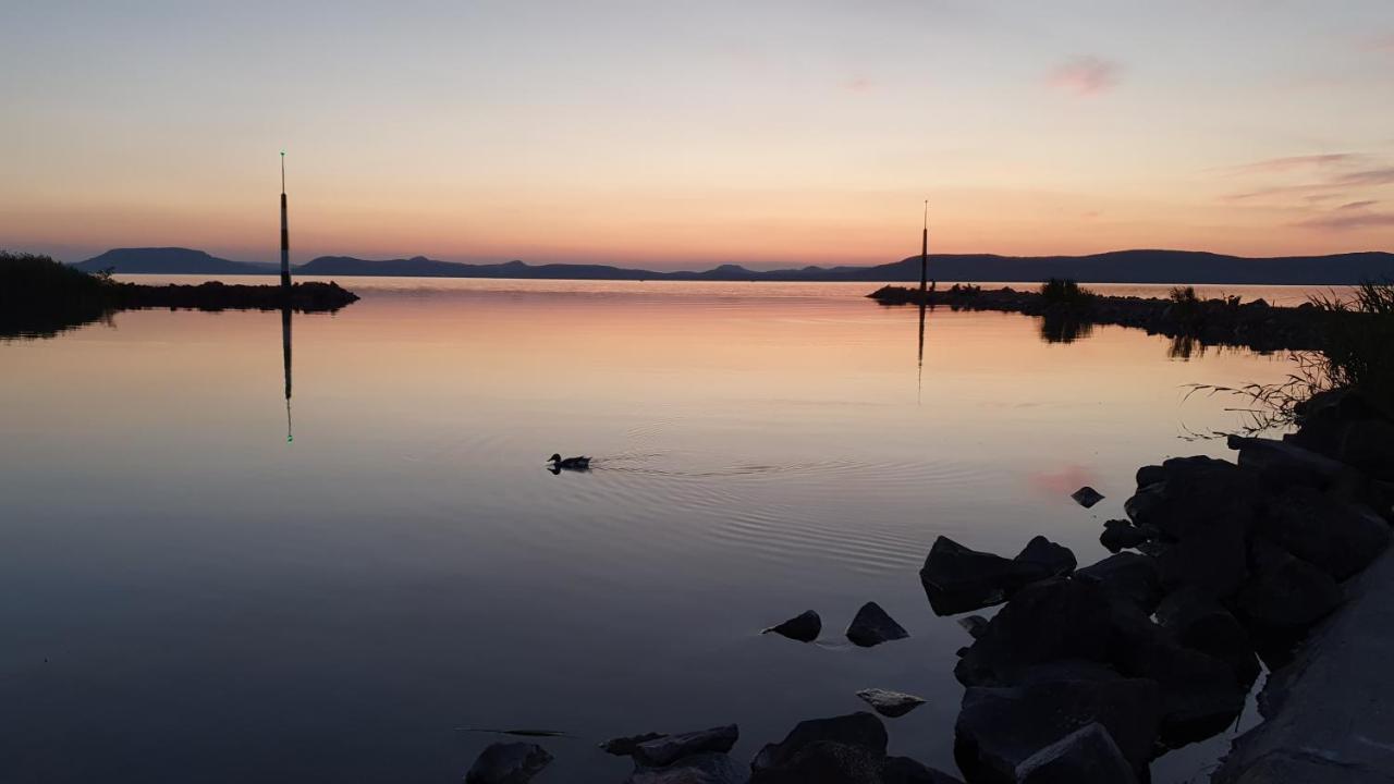 Napfeny Resort Exclusive Balatonlelle Εξωτερικό φωτογραφία